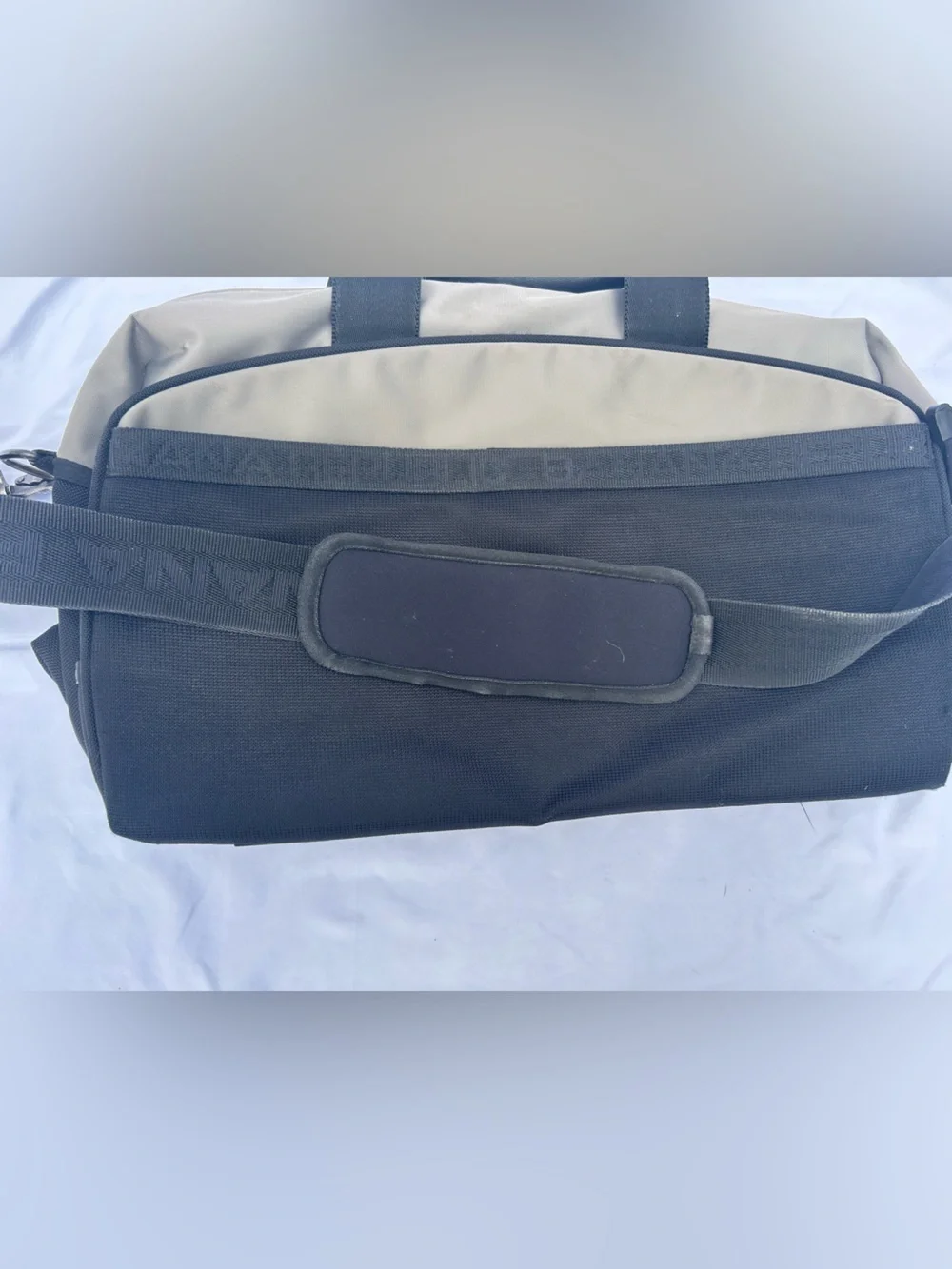 Banana Republic Gray Crossbody Messenger Bag - Modern Commuter Carry